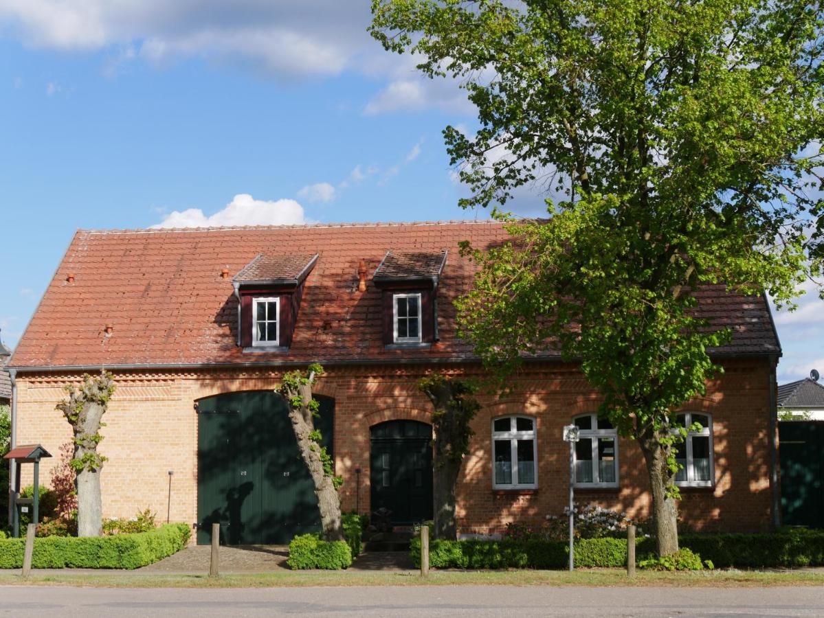 Lindenhof, Wohnung 1, Giebel Vipperow Екстериор снимка